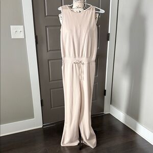 Elegant Sleeveless Cream Jumpsuit